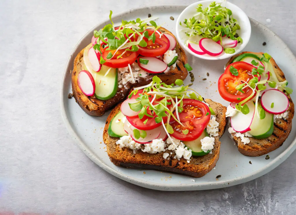 Szybkie i zdrowe przekąski do pracy